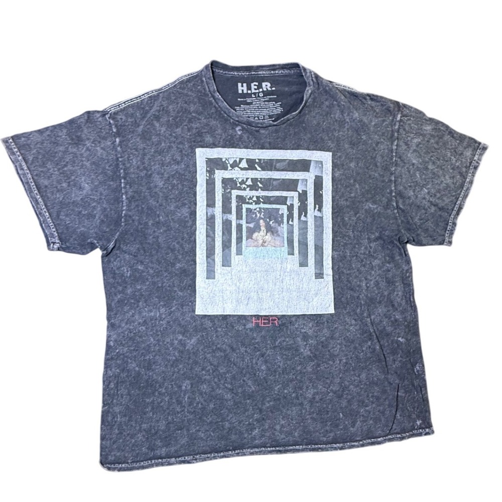 H.E.R. Graphic T Shirt Large L Adult Black Wash‎ Short Sleeve Music Tee